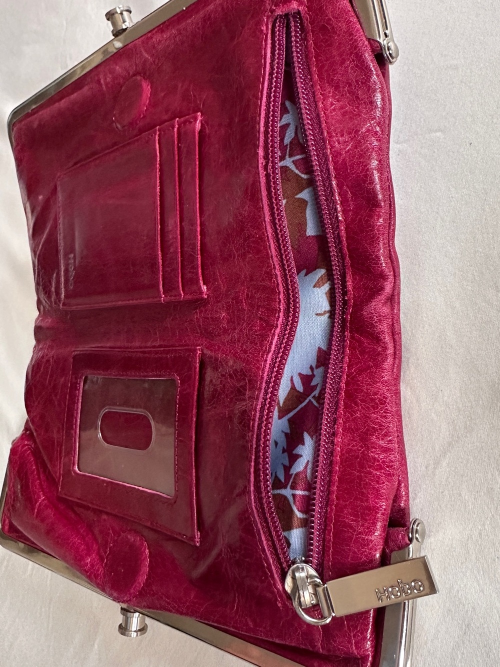 HOBO Lauren Berry Vintage Leather Double Frame Clutch/Wallet - Picture 6 of 10